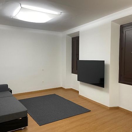 Apartamento Calle Rodrigo De Triana Con Opcion De Parking Севиля Екстериор снимка