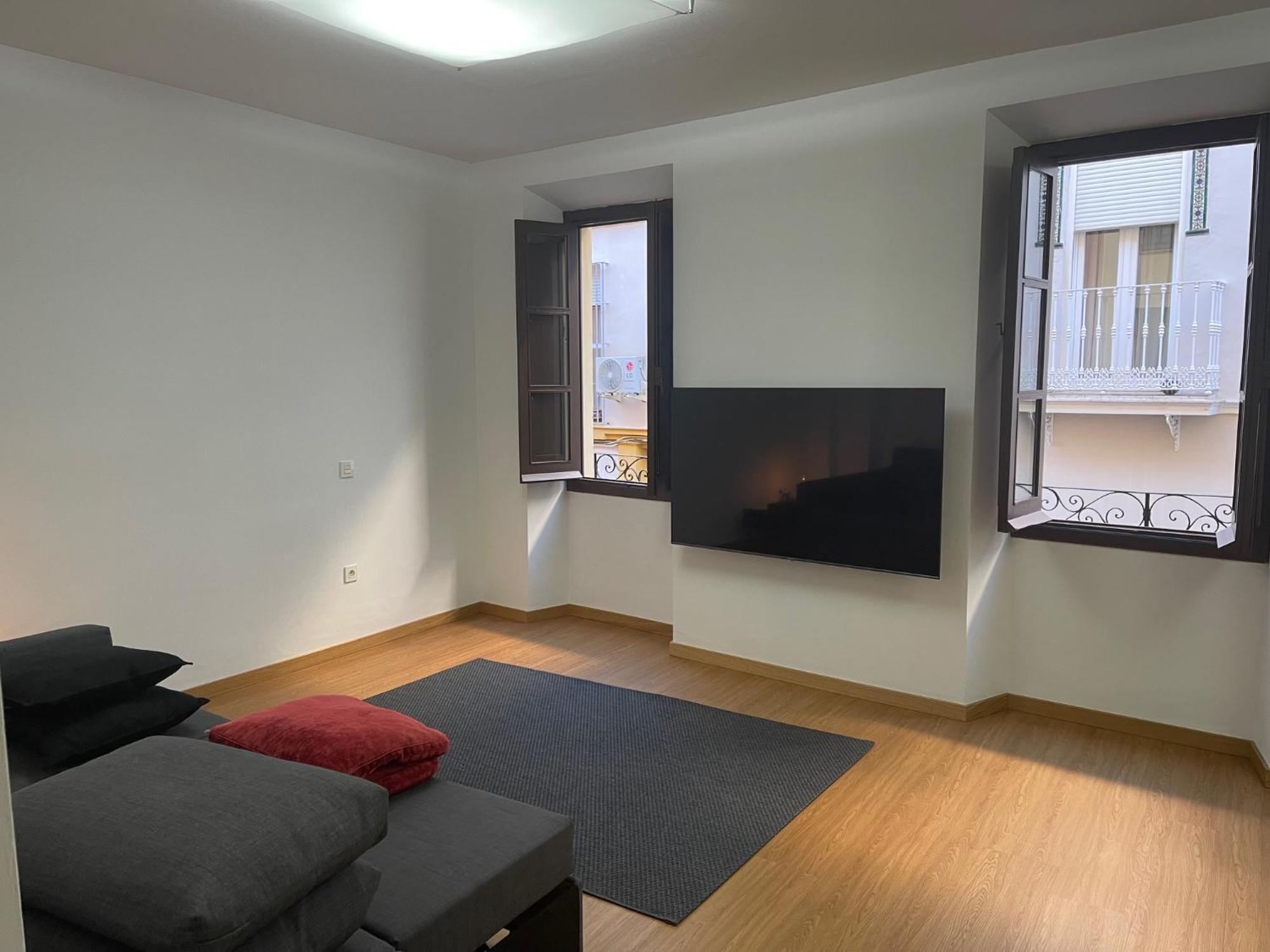 Apartamento Calle Rodrigo De Triana Con Opcion De Parking Севиля Екстериор снимка