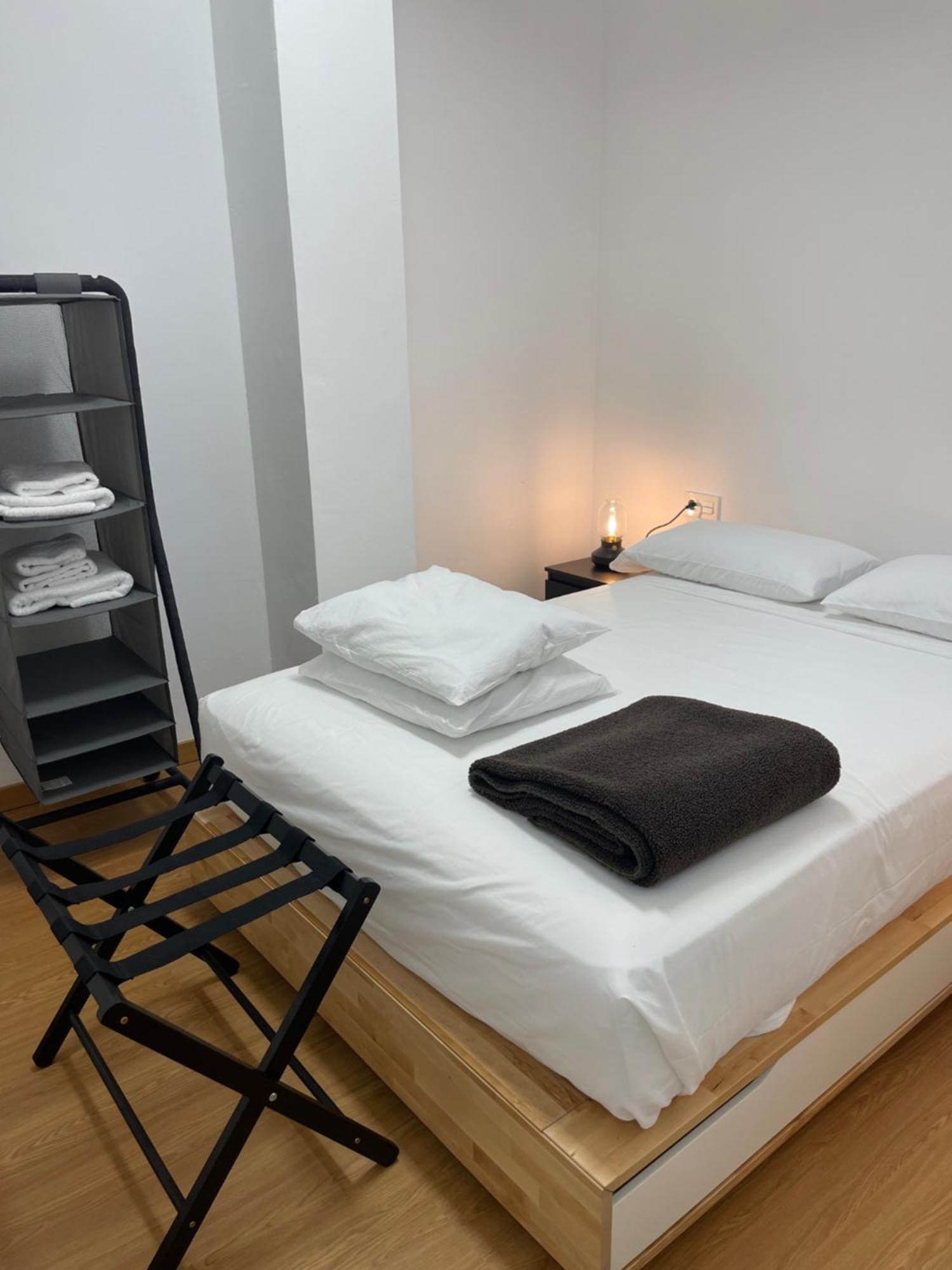 Apartamento Calle Rodrigo De Triana Con Opcion De Parking Севиля Екстериор снимка